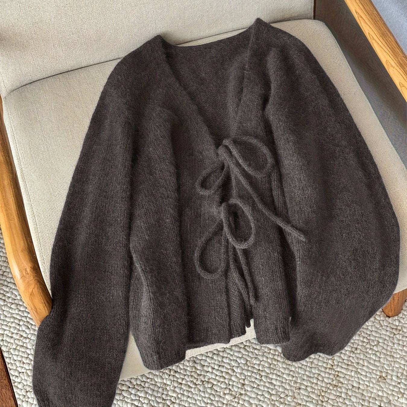 CYC Eleganter Cardigan mit V-Ausschnitt und Krawatte