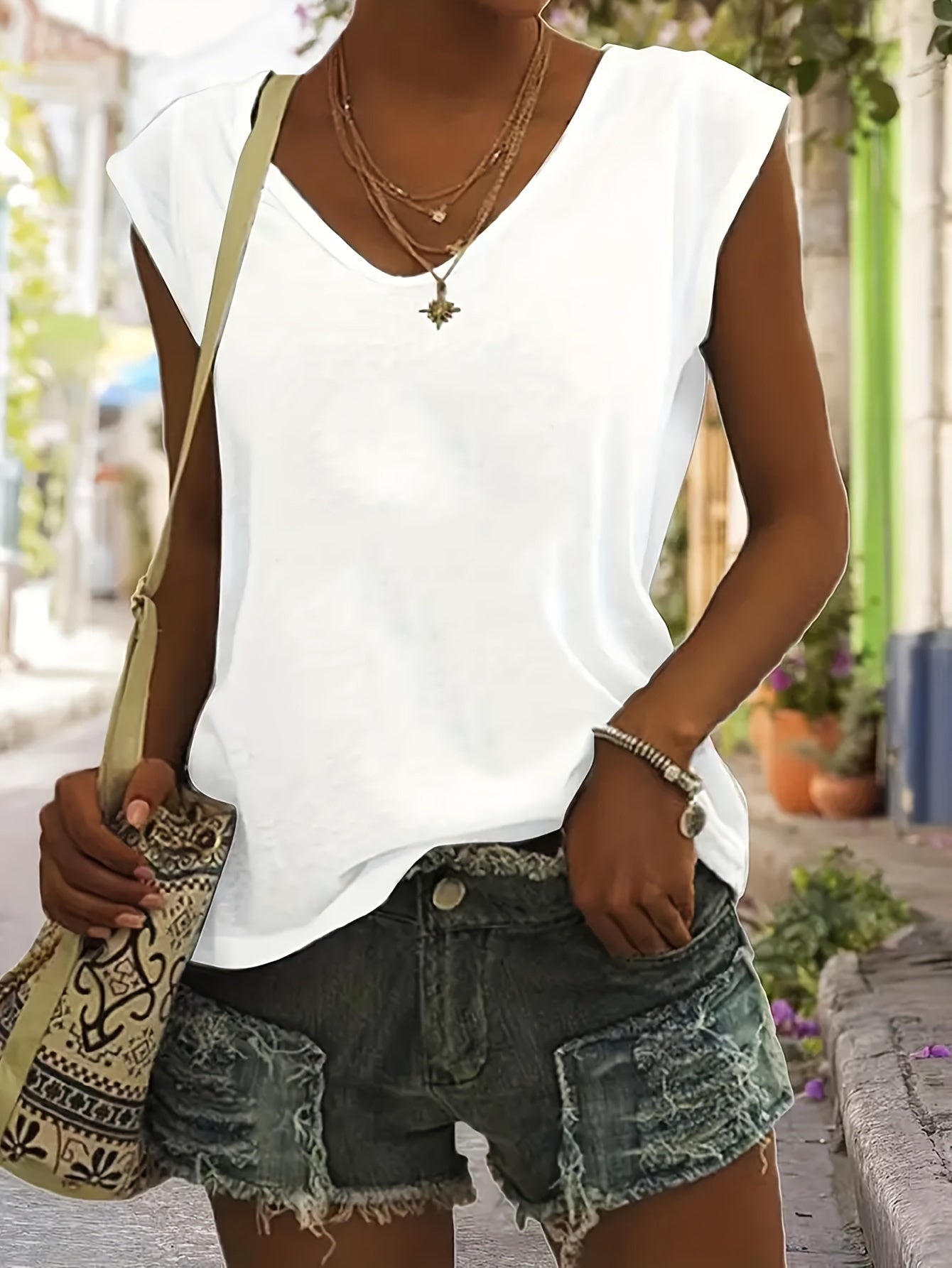 CYC Lässiges T-Shirt mit V-Ausschnitt