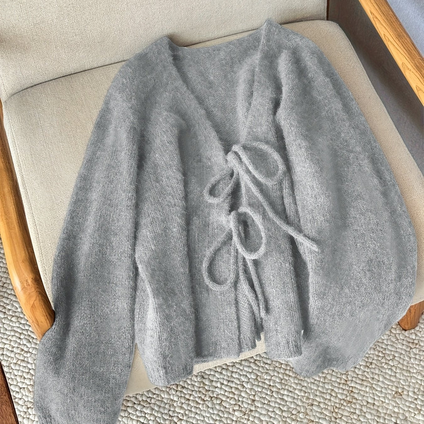 CYC Eleganter Cardigan mit V-Ausschnitt und Krawatte